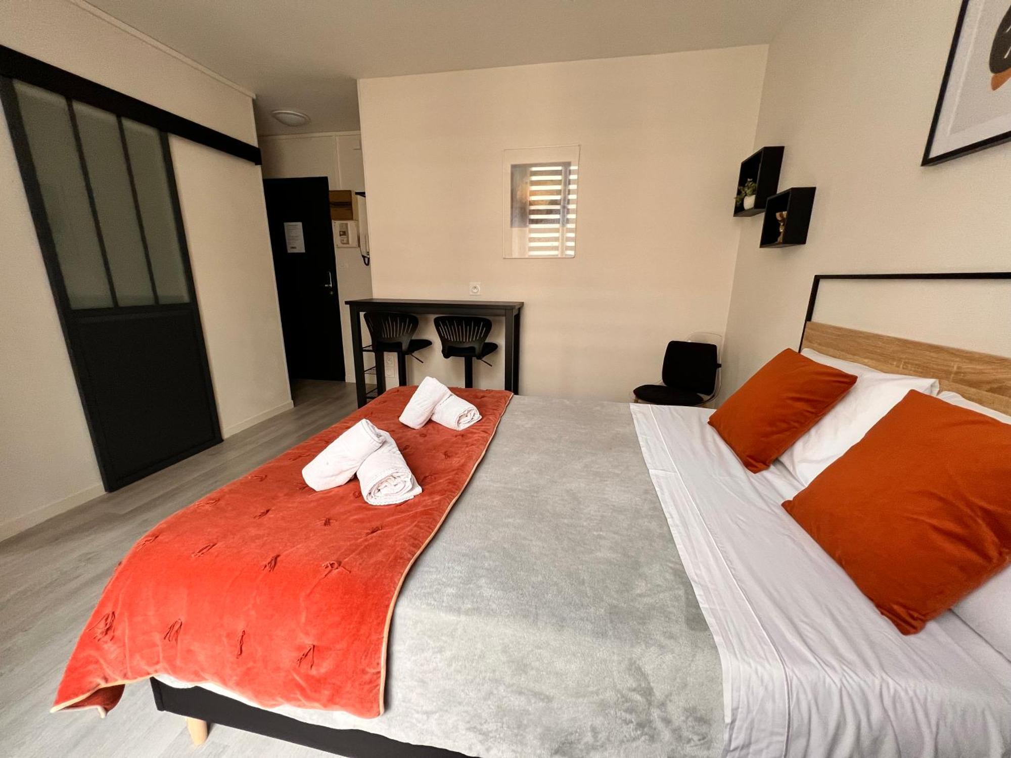 Lysbed - Desjardins Apartment Angers Bagian luar foto