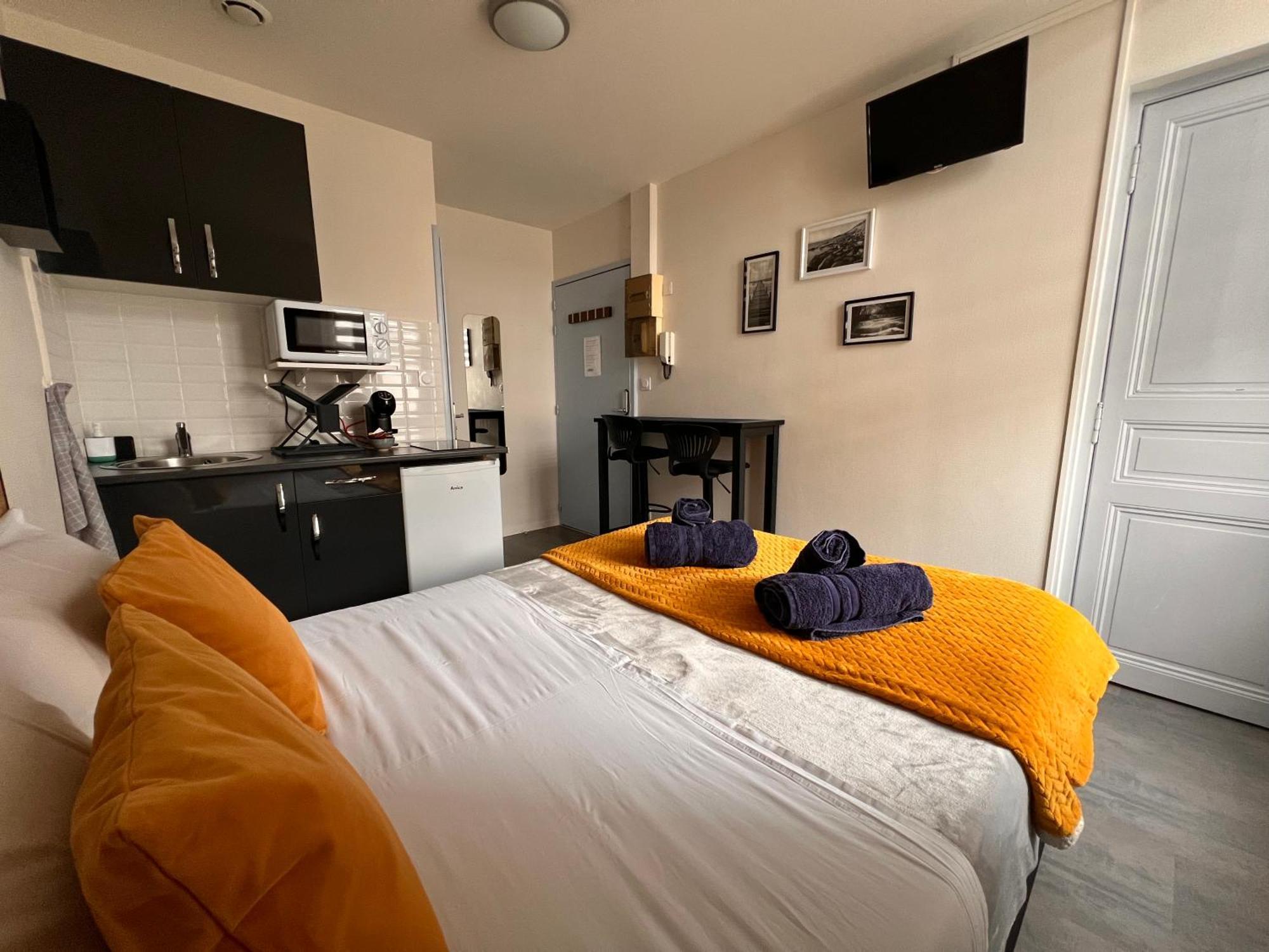 Lysbed - Desjardins Apartment Angers Bagian luar foto